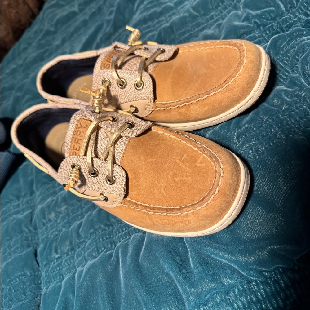 Sperry Tan Classic Boat Shoes with Moccasin Stitching